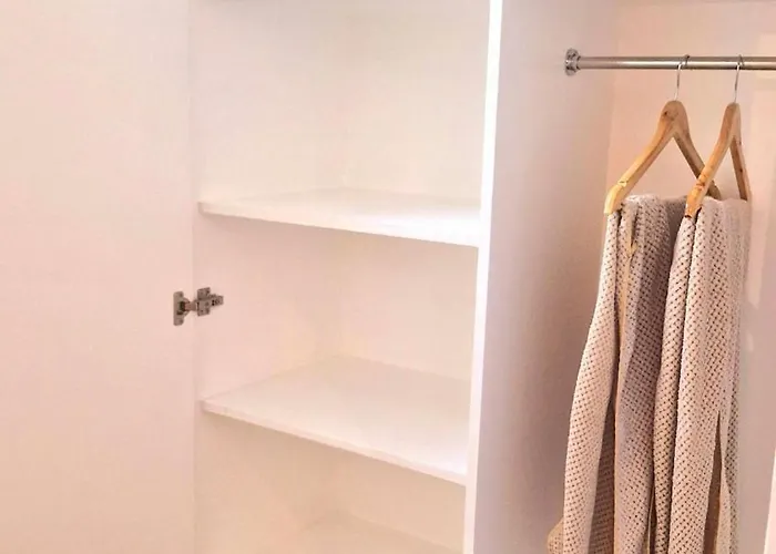 公寓 Veronica Grey's Staycation 1br *